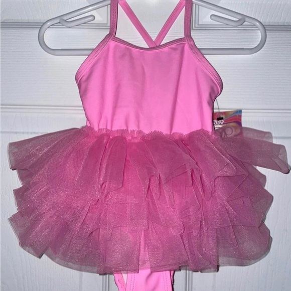 NWT Girls Lot of Clothing - Picture 4 of 9